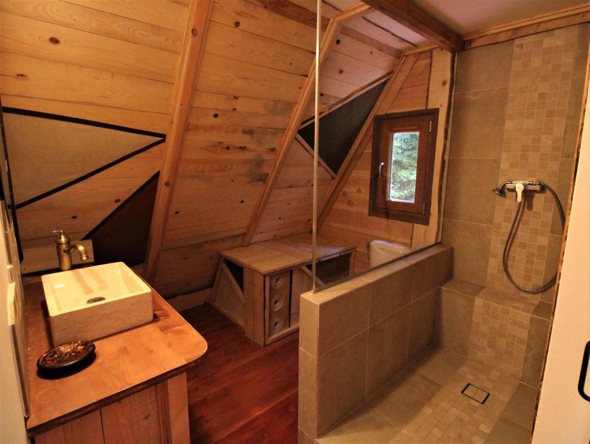 Habitat Createur - Hebergements Insolites Au Camping Municipal "Les Ecureuils" Recoubeau-Jansac Luaran gambar