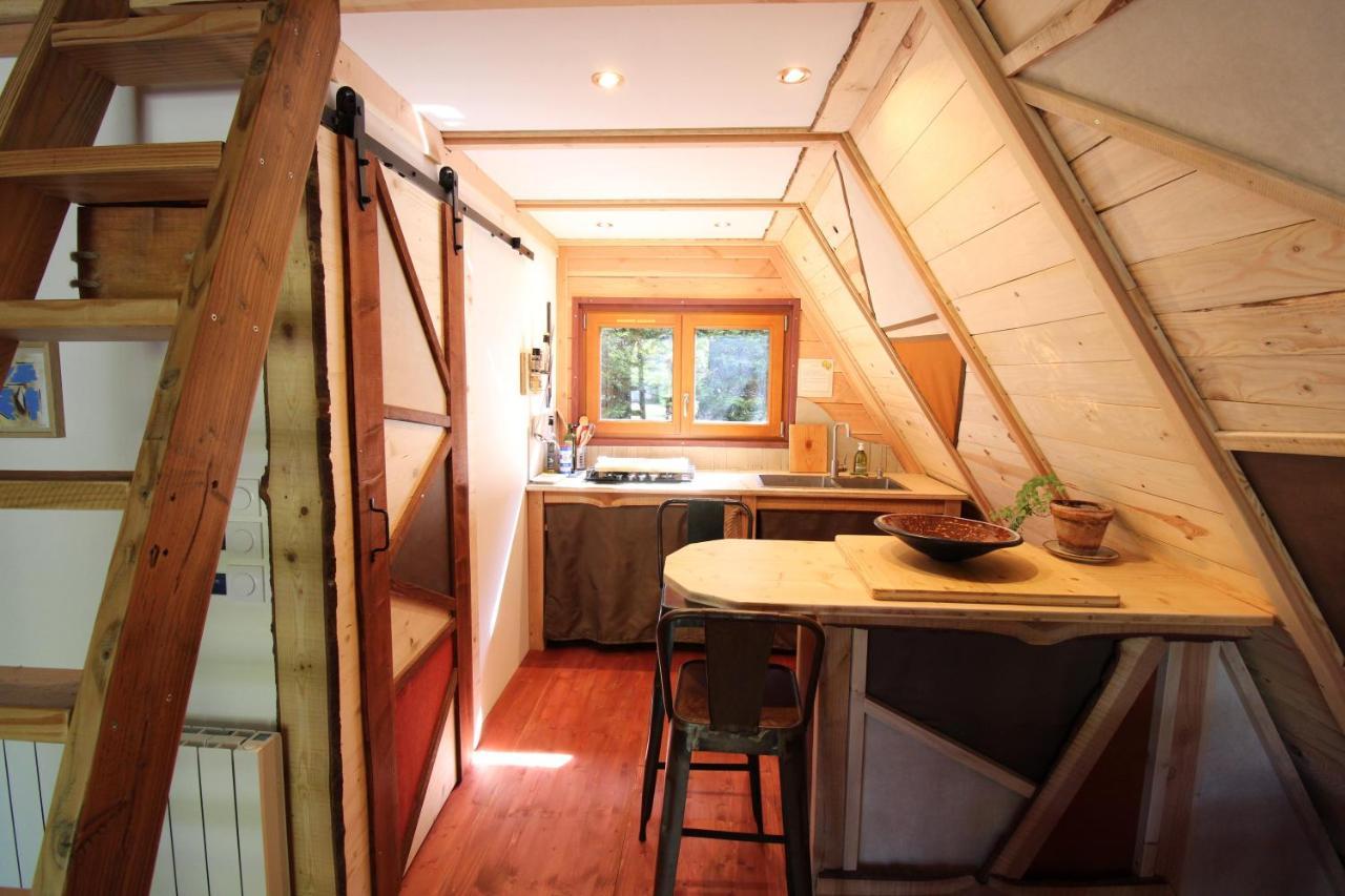 Habitat Createur - Hebergements Insolites Au Camping Municipal "Les Ecureuils" Recoubeau-Jansac Luaran gambar
