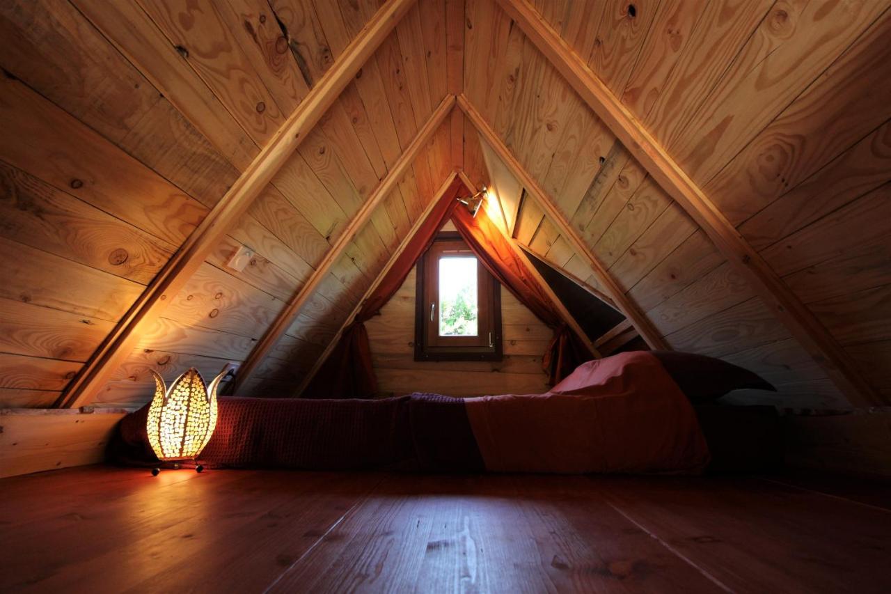 Habitat Createur - Hebergements Insolites Au Camping Municipal "Les Ecureuils" Recoubeau-Jansac Luaran gambar