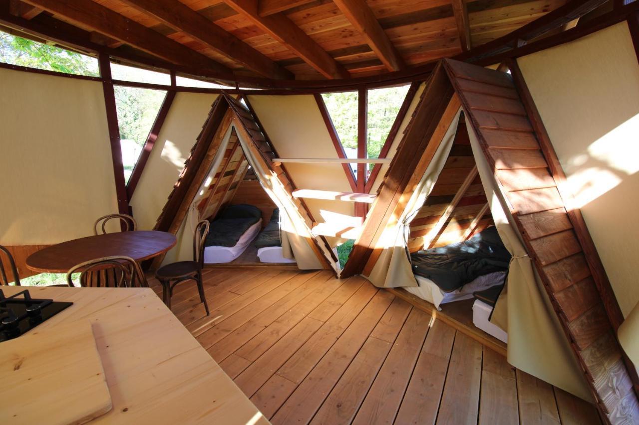 Habitat Createur - Hebergements Insolites Au Camping Municipal "Les Ecureuils" Recoubeau-Jansac Luaran gambar